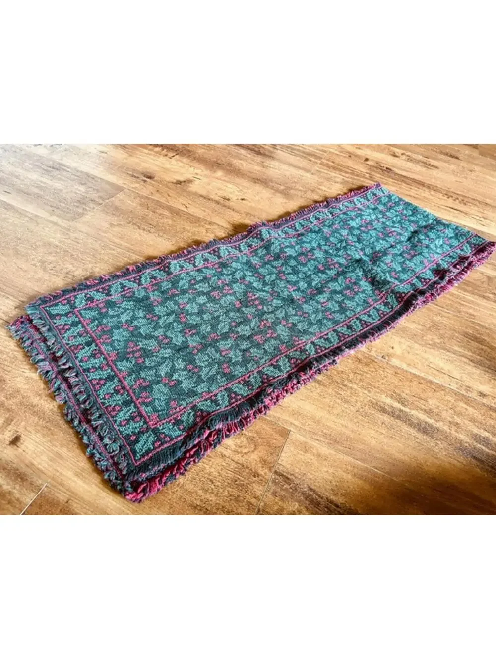 Vintage Woven Wool Table Runner with Fringe Christmas Berry Holly Print